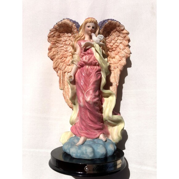 Vintage Marlo Collection Angel with Dove 8.5" Resin Figurine 83864 - Picture 1 of 4